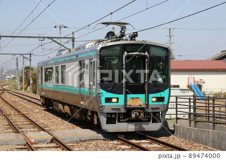 一両の電車　JR播但線125系加古川行き　粟生駅 89474000