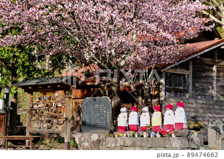 檜枝岐の六地蔵(福島県・檜枝岐村) 檜枝岐の六地蔵(福島県・檜枝岐村) 89474662