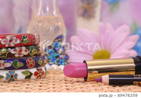 Perfume and Jewelry With Flower and Jewelry Box close up 89476209