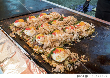 お好み焼き 食べ物 料理 祭り 縁日 出店 露店 調理 和食 鉄板焼