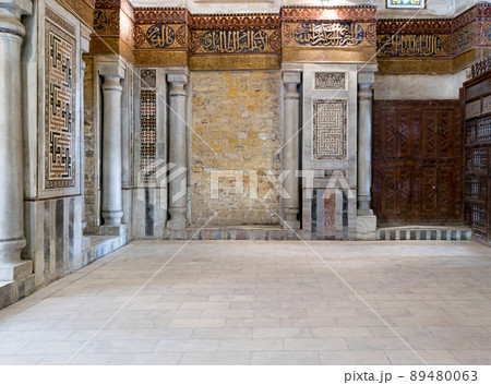Interior view of decorated marble walls surrounding the cenotaph in the mausoleum of Sultan Qalawun, Cairo, Egypt 89480063