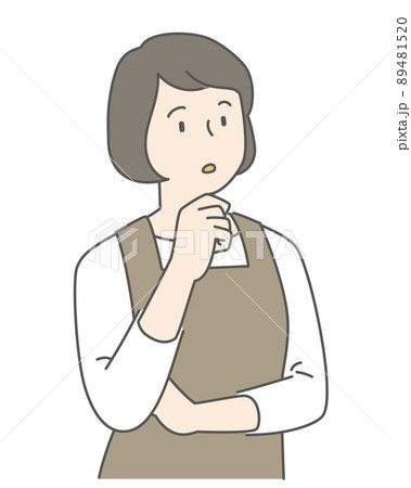 考えるエプロンの女性 89481520