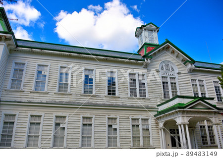 北海道・北海道大学・古河記念講堂・美しいルネッサンス様式の外観、観光客に人気の撮影スポット・札幌市 89483149