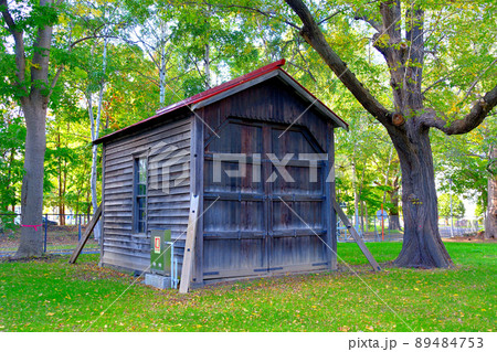 北海道・北海道大学・札幌農学校第2農場・ポツンと建つ秤量場・札幌市 北海道・北海道大学・札幌農学校第2農場・ポツンと建つ秤量場・札幌市 89484753