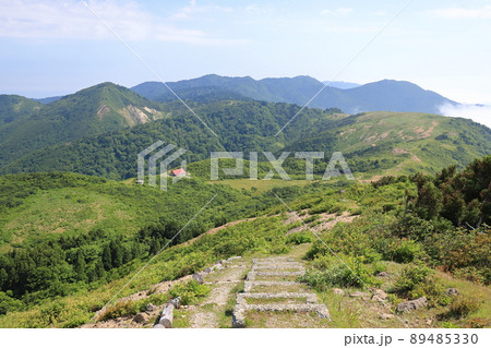 新潟　佐渡　ドンデン山から見る風景 89485330