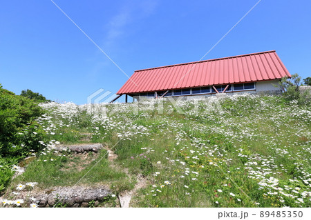 新潟 佐渡 ドンデン避難小屋 新潟 佐渡 ドンデン避難小屋 89485350