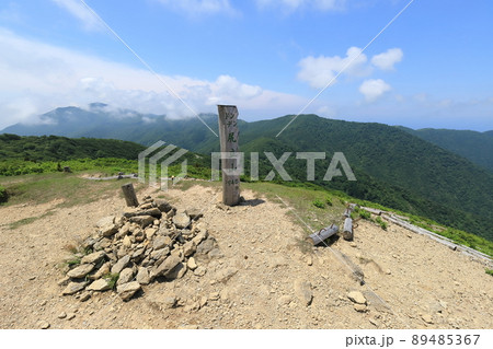 新潟　佐渡　尻立山（ドンデン山）山頂 89485367
