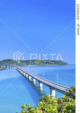 山口県下関市　角島大橋 89486024