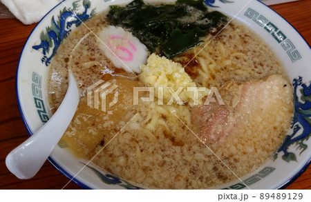 背脂を効かせた醤油ラーメン 89489129