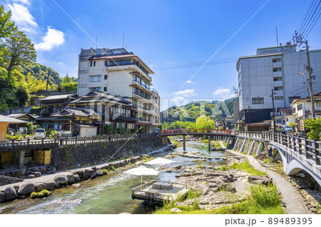 山口県　長門湯本温泉街 89489395