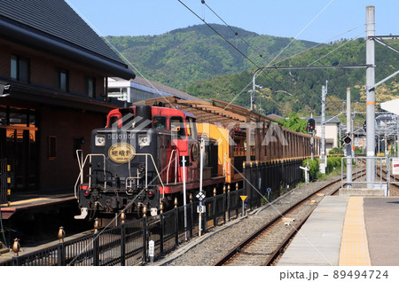 嵯峨野観光鉄道のトロッコ列車 89494724