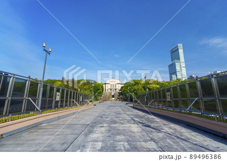 大阪市立美術館正面入口 天王寺公園 連絡橋(2022年初夏) 大阪市立美術館正面入口 天王寺公園 連絡橋(2022年初夏) 89496386