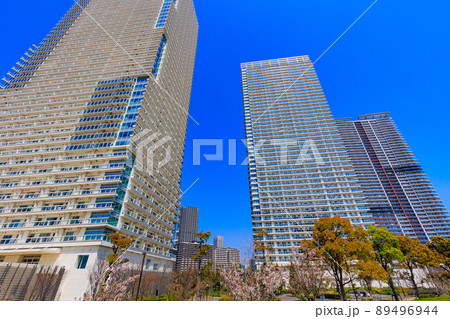 東京 中央区晴海の都市風景 晴海埠頭のタワーマンション 東京 中央区晴海の都市風景 晴海埠頭のタワーマンション 89496944