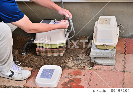 浄化槽のエアーポンプ交換工事　 89497104