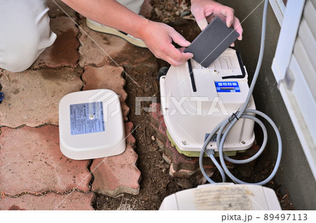 浄化槽のエアーポンプ交換工事　 89497113