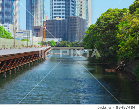 【東京都・2022年5月】　浜離宮　都市景観 89497484