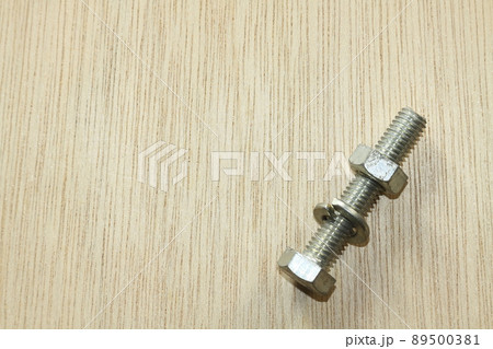 ボルトとナット 89500381