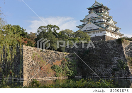 大阪城と石垣 大阪城と石垣 89501878