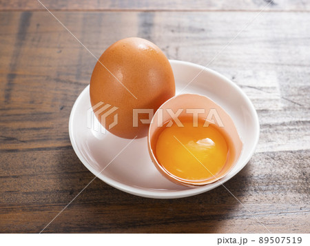 生卵の黄身 89507519