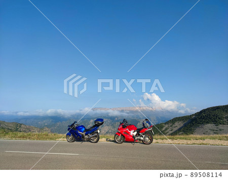 Travelling motorcycles on road 89508114