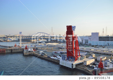 早朝の大阪南港 早朝の大阪南港 89508178