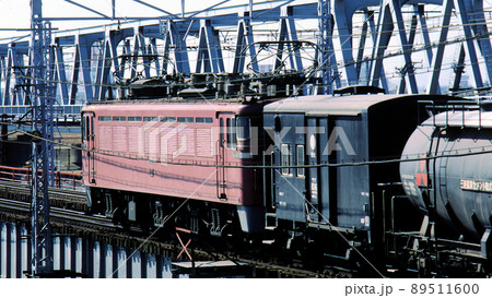EF80 貨物 荒川大橋その1 89511600