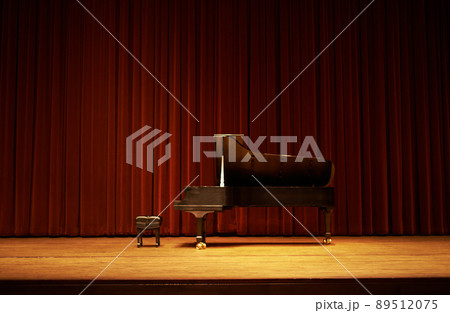 Ready for the show. Shot of a piano on a stage. Ready for the show. Shot of a piano on a stage. 89512075
