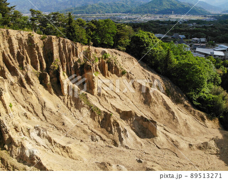 徳島県阿波市　阿波の土柱の風景 89513271