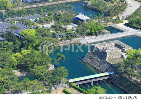【香川県】晴天下の玉藻公園（高松城） 89518670