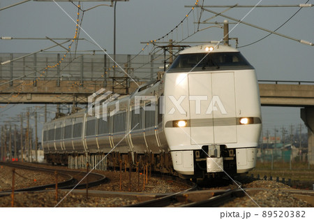 北陸本線　加賀笠間－美川　JR西日本　683系　S21+S28+S06編成（金沢）　しらさぎ 89520382