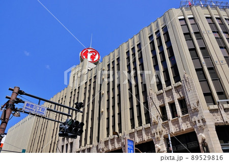 新宿三丁目　伊勢丹新宿店周辺 89529816