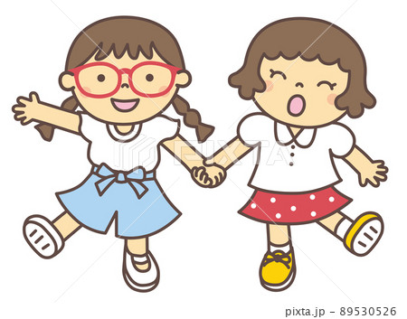 手をつないで楽しそうに歩く、仲良しのお友達同士(女の子) 手をつないで楽しそうに歩く、仲良しのお友達同士(女の子) 89530526