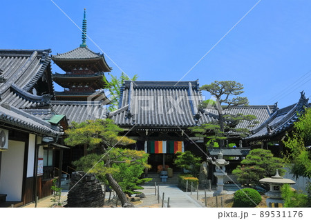 【香川県】新緑の志度寺五重塔と圓通寺(第八十六番札所) 【香川県】新緑の志度寺五重塔と圓通寺(第八十六番札所) 89531176