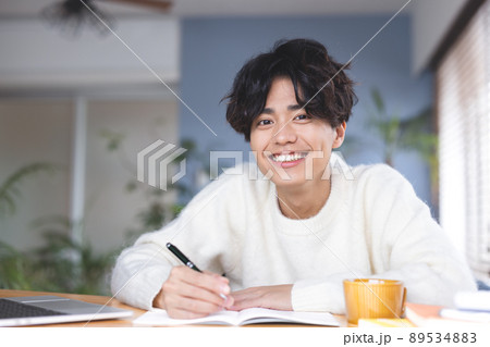 高校生　大学生　勉強　　 89534883