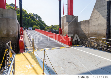 鹿児島県長島町と天草を結ぶフェリーからの風景 鹿児島県長島町と天草を結ぶフェリーからの風景 89536440