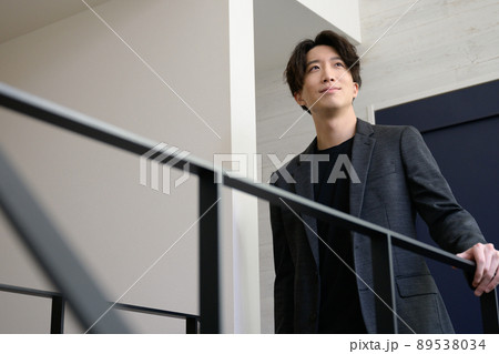 男性のポートレート 89538034