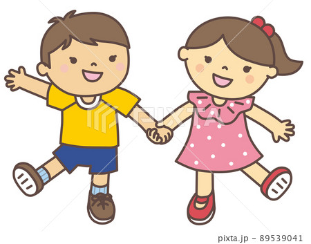 手をつないで楽しそうに歩く、仲良しのお友達同士（男の子と女の子） 89539041