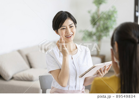 エステサロンのカウンセリング イメージ エステサロンのカウンセリング イメージ 89549834