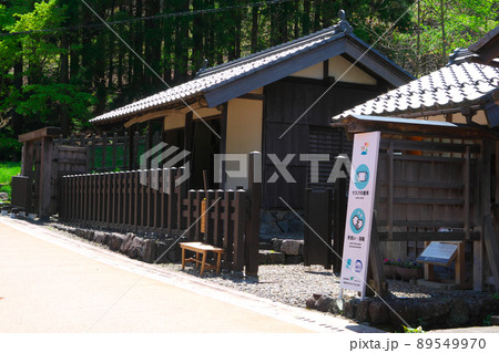 【重伝建地区】【日本遺産】熊川宿 初夏の宿場の入口にある熊川番所4 福井県三方上中郡若狭町 【重伝建地区】【日本遺産】熊川宿 初夏の宿場の入口にある熊川番所4 福井県三方上中郡若狭町 89549970