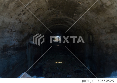 南大東島 燐鉱石貯蔵庫跡 トロッコ跡 南大東島 燐鉱石貯蔵庫跡 トロッコ跡 89550525