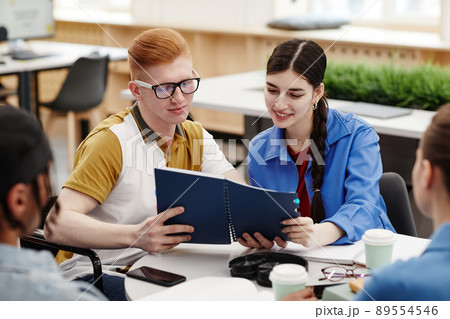 Group of Students Studying Group of Students Studying 89554546