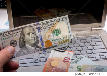 Hands holding cash USD dollar banknotes. Currency, Cash, Bill Concept Hands holding cash USD dollar banknotes. Currency, Cash, Bill Concept 89555180