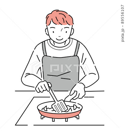 コンロのフライパンで食材を炒める男性 89556107
