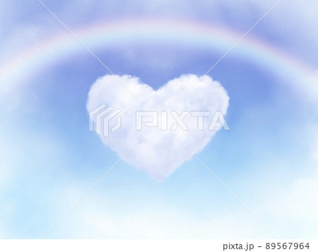 ハートの雲と虹の空 スピリチュアルな背景素材のイラスト素材