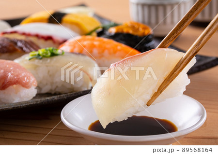 お寿司~鯛の握り お寿司~鯛の握り 89568164