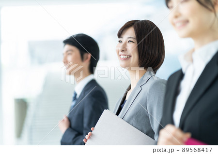 ビジネスマン ビジネスイメージ ビジネス オフィス 仕事 会社 会社員 サラリーマン ビジネスマン ビジネスイメージ ビジネス オフィス 仕事 会社 会社員 サラリーマン 89568417