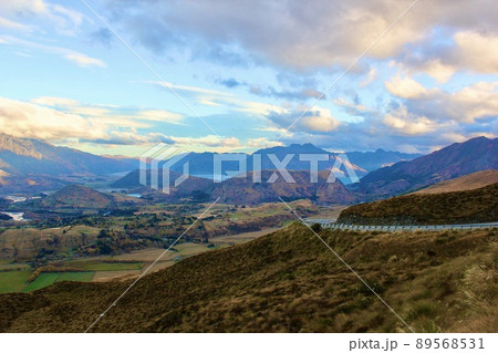 ニュージーランド のクイーンズタウンのコロネットピークからの絶景 Coronet Peak ニュージーランド のクイーンズタウンのコロネットピークからの絶景 Coronet Peak 89568531