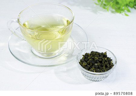 台湾の高級茶 金萱茶(きんせんちゃ):甘いミルクティーのような香りがある。 台湾の高級茶 金萱茶(きんせんちゃ):甘いミルクティーのような香りがある。 89570808