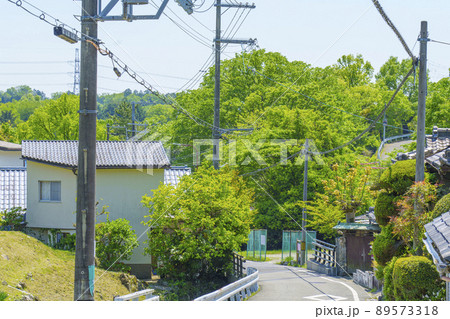 田舎の風景 妙見口駅から妙見山までのハイキングコース 花折街道 田舎の風景 妙見口駅から妙見山までのハイキングコース 花折街道 89573318