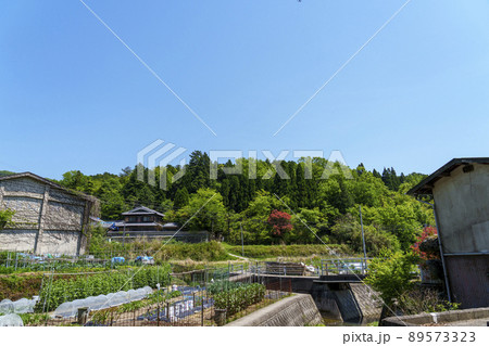 田舎の風景　妙見口駅から妙見山までのハイキングコース　花折街道 89573323